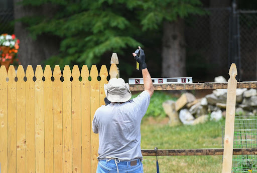 Professional vs. DIY Fence Installation: Quality, Cost & More