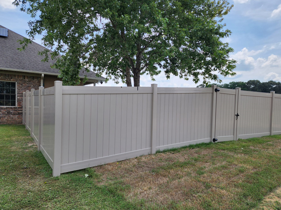 Vinyl Fencing Gallery