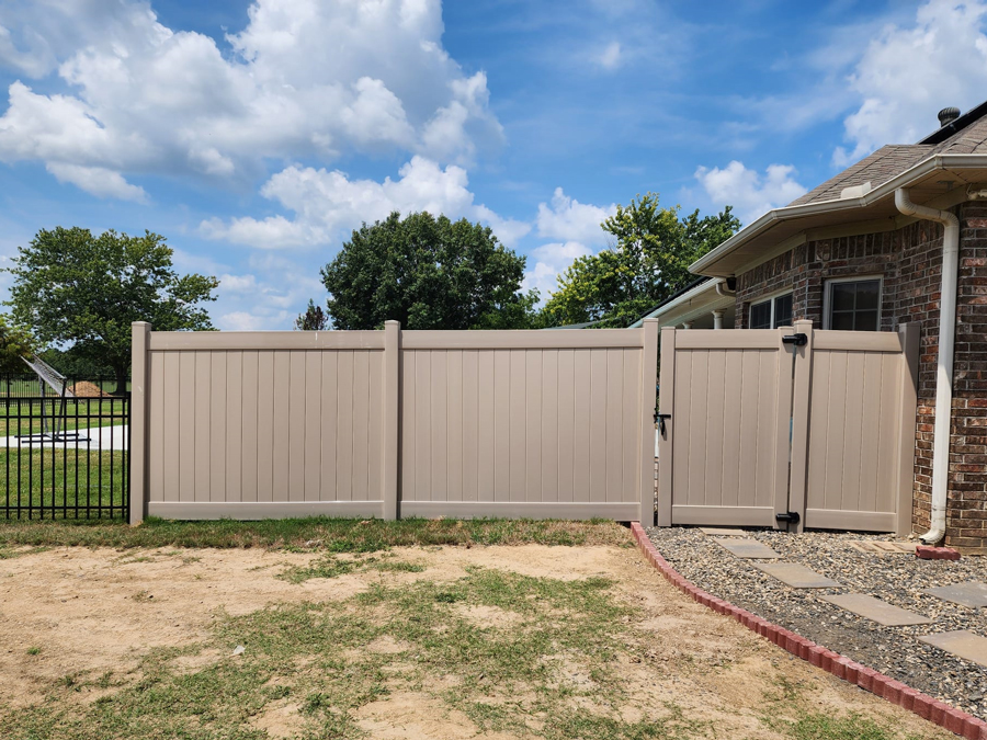 Vinyl Fencing Gallery
