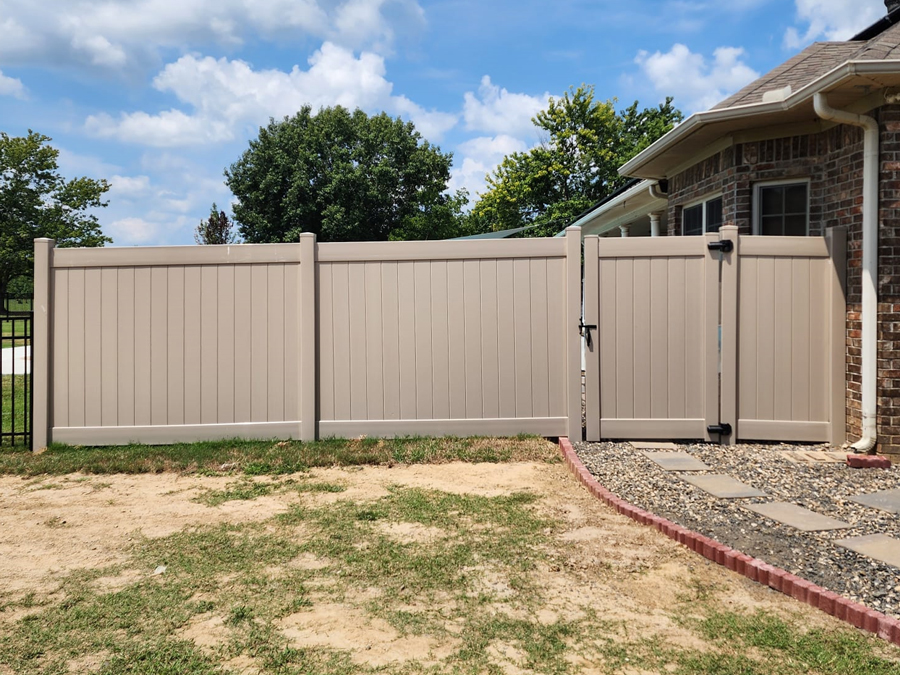 Vinyl Fencing Gallery