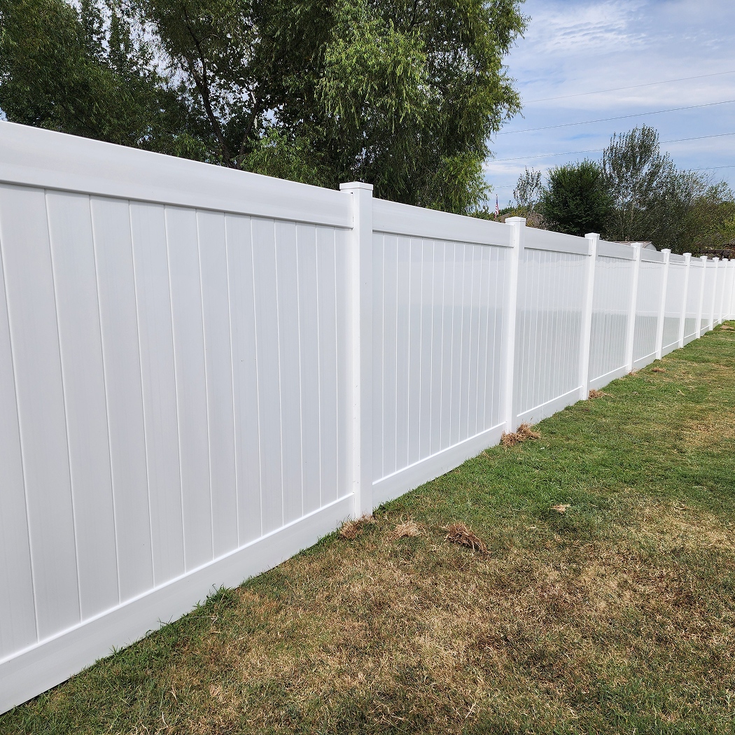 Vinyl Fencing Gallery